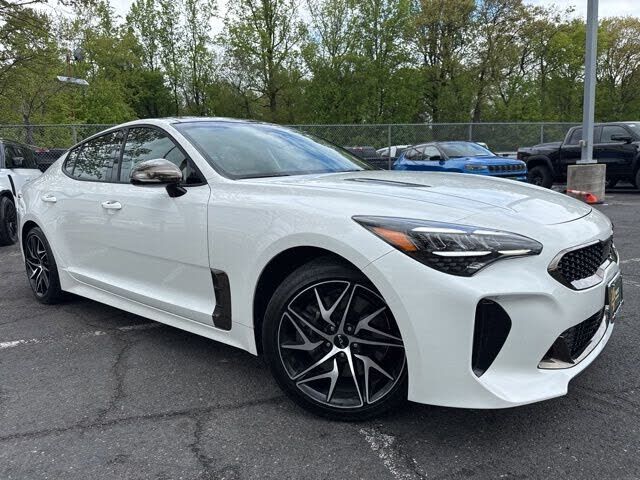 2023 KIA Stinger