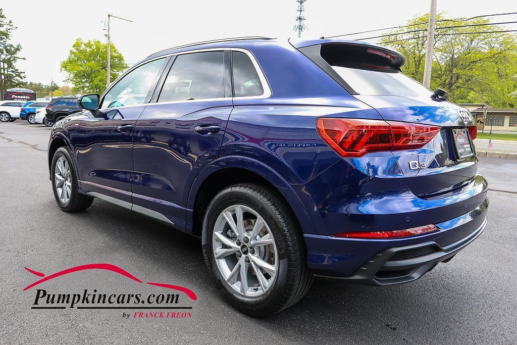 2022 Audi Q3