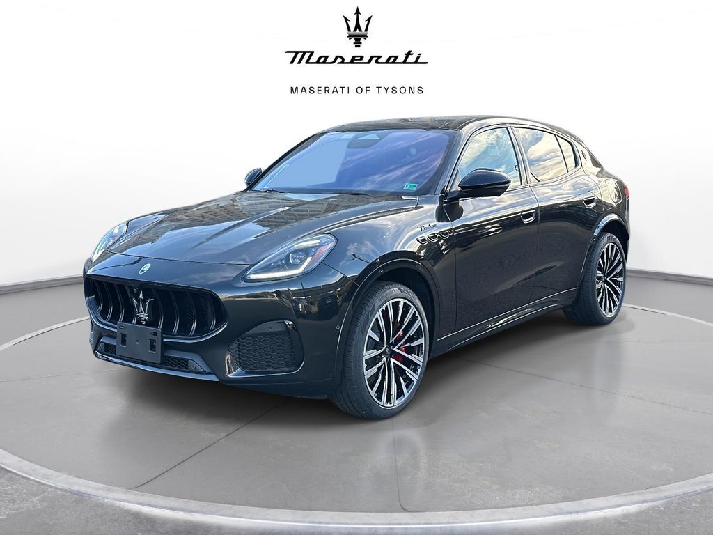 2025 MASERATI Grecale