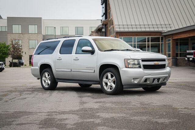 2010 CHEVROLET Suburban