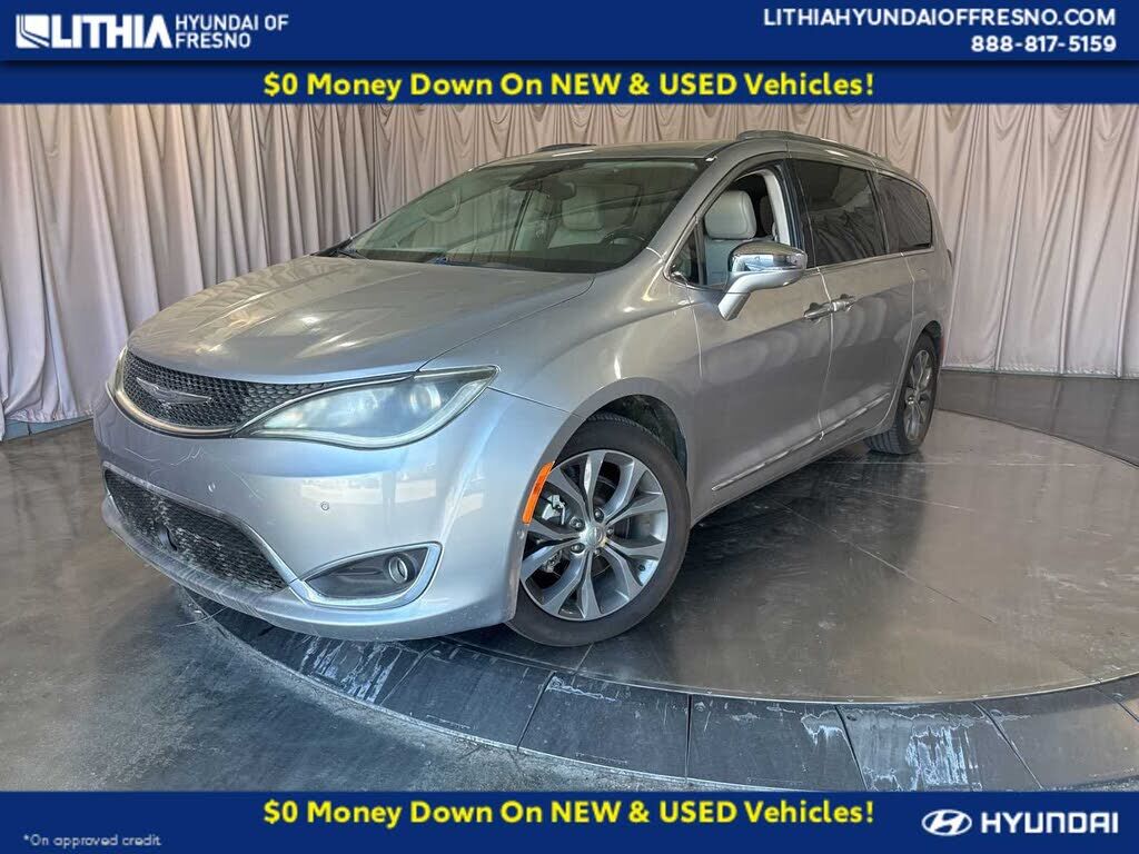 2017 CHRYSLER Pacifica