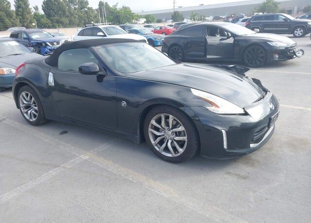 2013 NISSAN 370Z