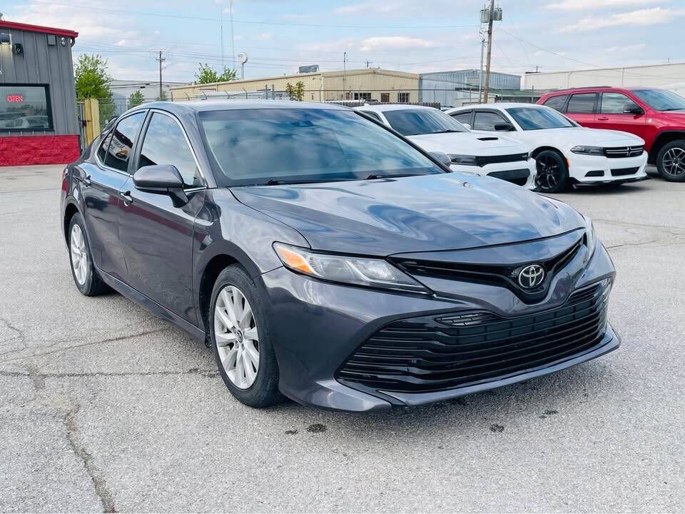 2018 TOYOTA Camry