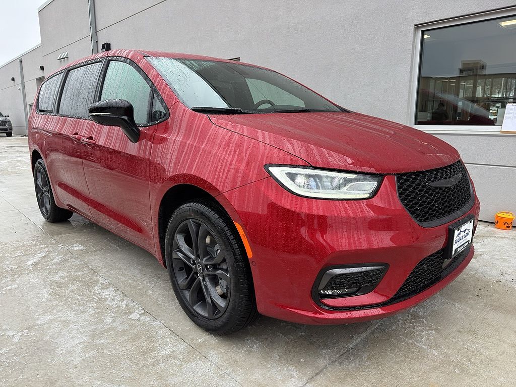 2026 CHRYSLER Pacifica