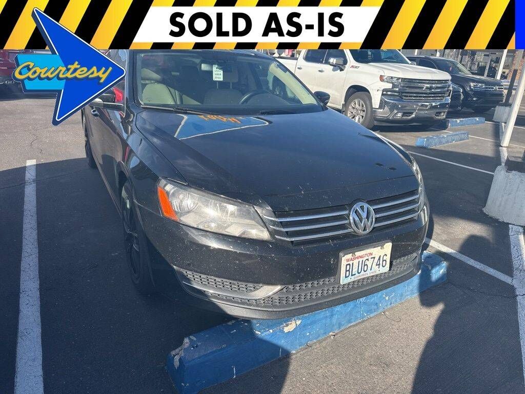 2013 VOLKSWAGEN Passat
