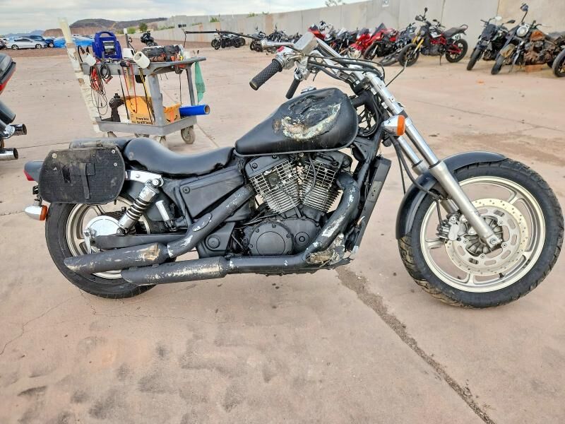 1998 HONDA VT1100C