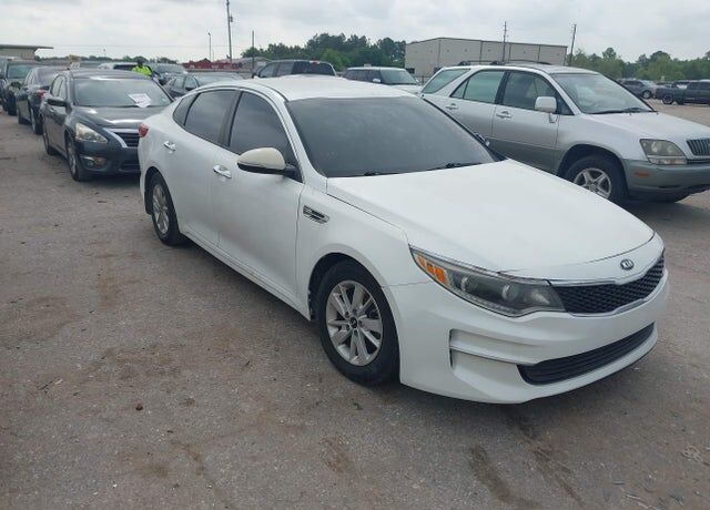 2018 KIA Optima