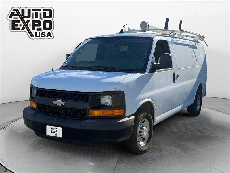 2013 CHEVROLET Express