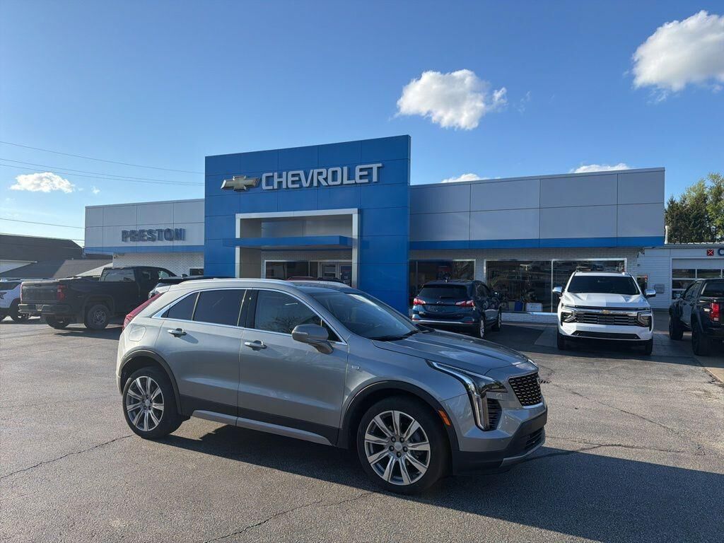 2023 CADILLAC XT4