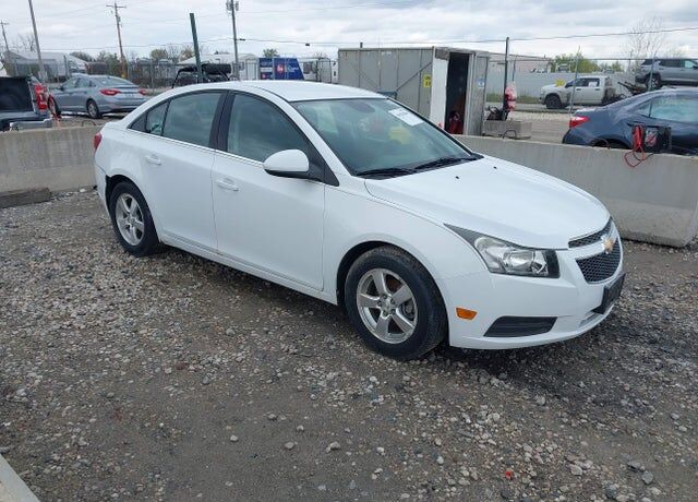 2013 CHEVROLET Cruze
