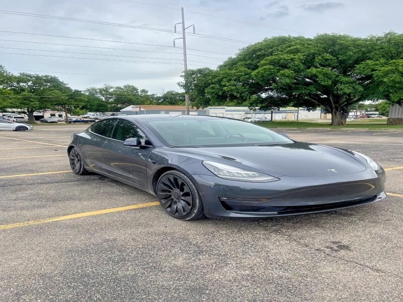 2021 TESLA Model 3