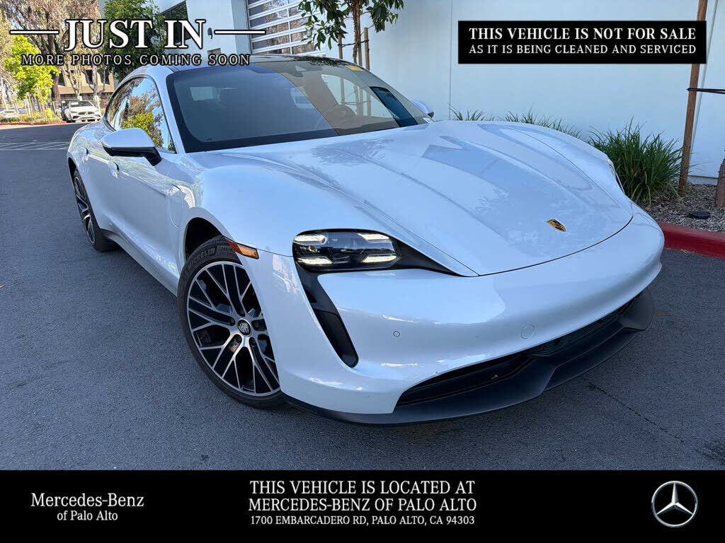 2021 PORSCHE Taycan