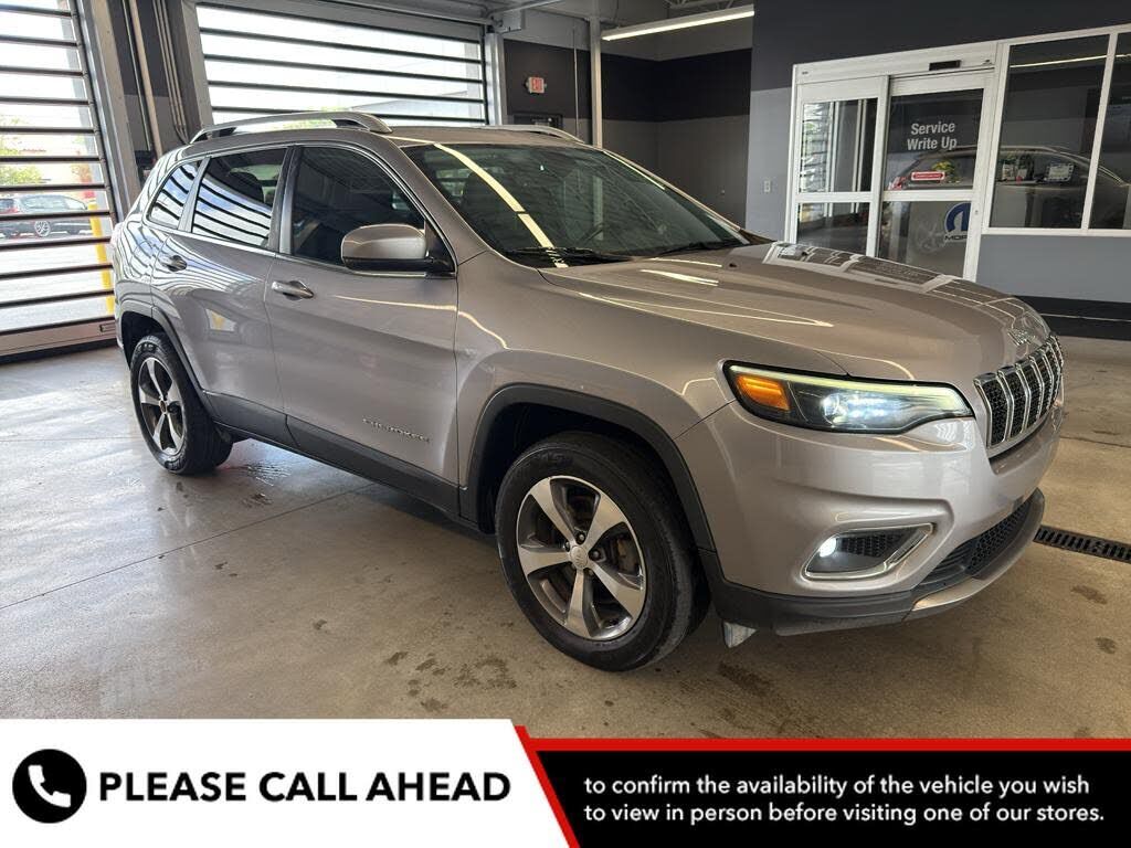 2020 JEEP Cherokee