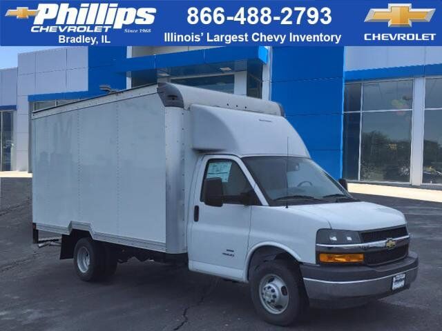 2024 CHEVROLET Express