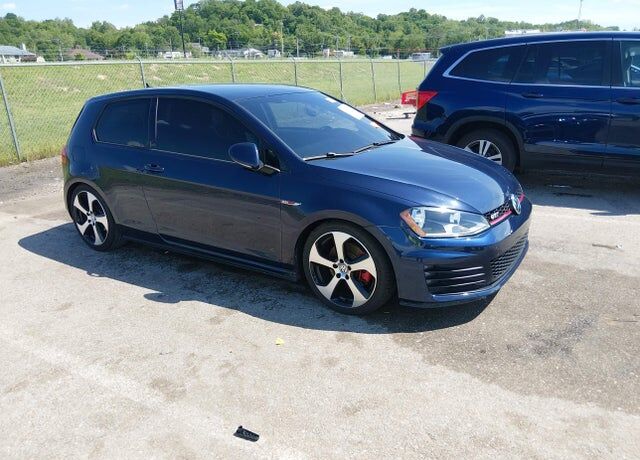 2016 VOLKSWAGEN Golf GTI