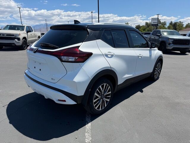 2022 NISSAN Kicks