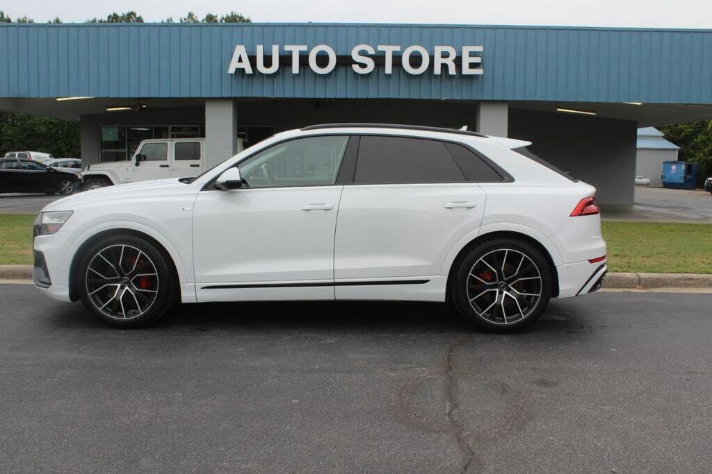 2019 AUDI Q8