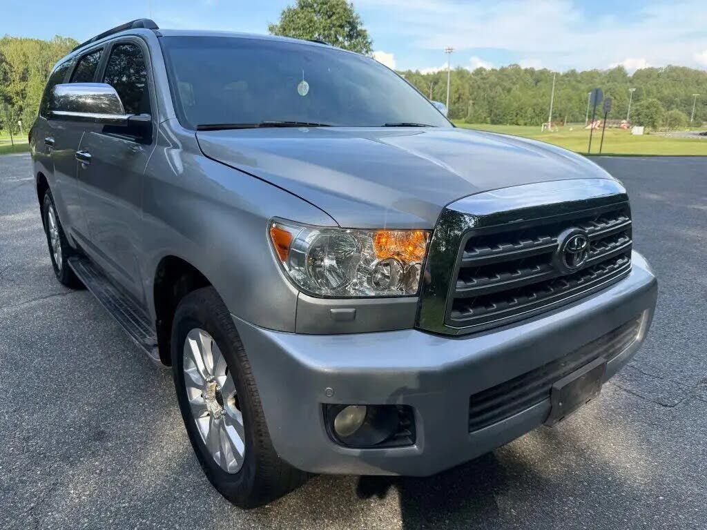2008 TOYOTA Sequoia