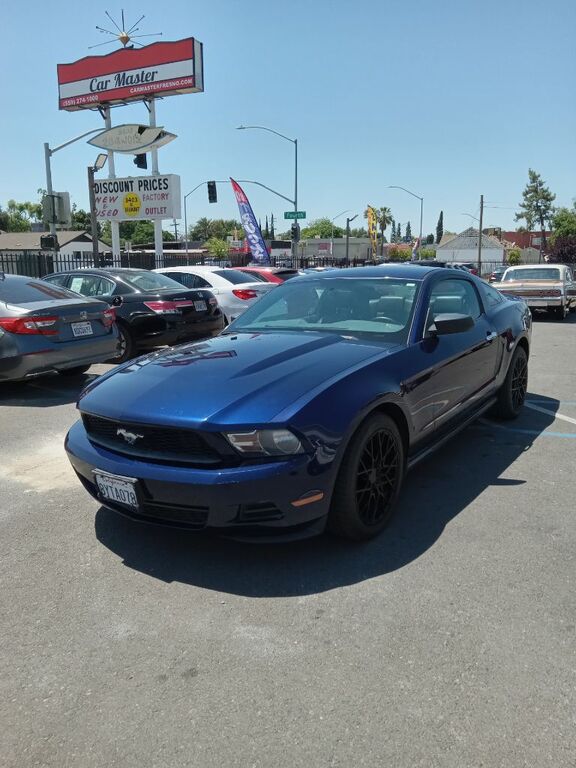 2010 FORD Mustang