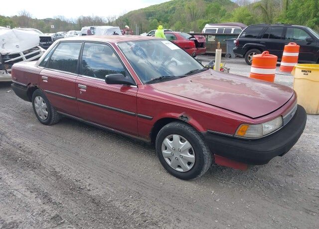 1989 TOYOTA Camry