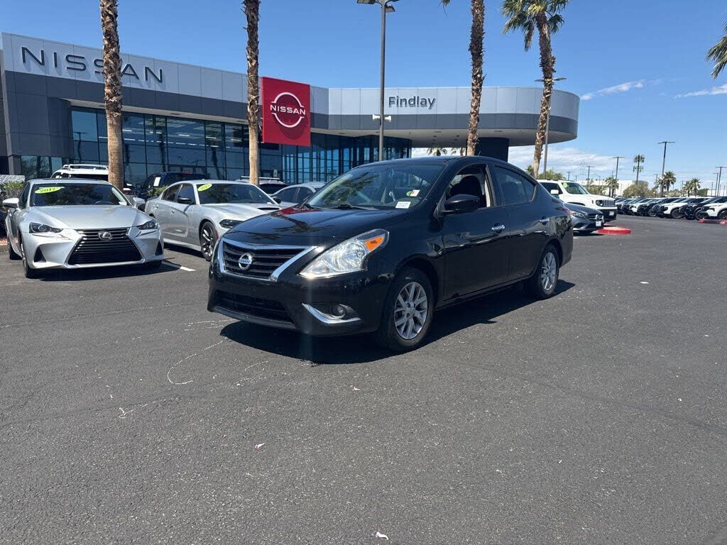 2019 NISSAN Versa