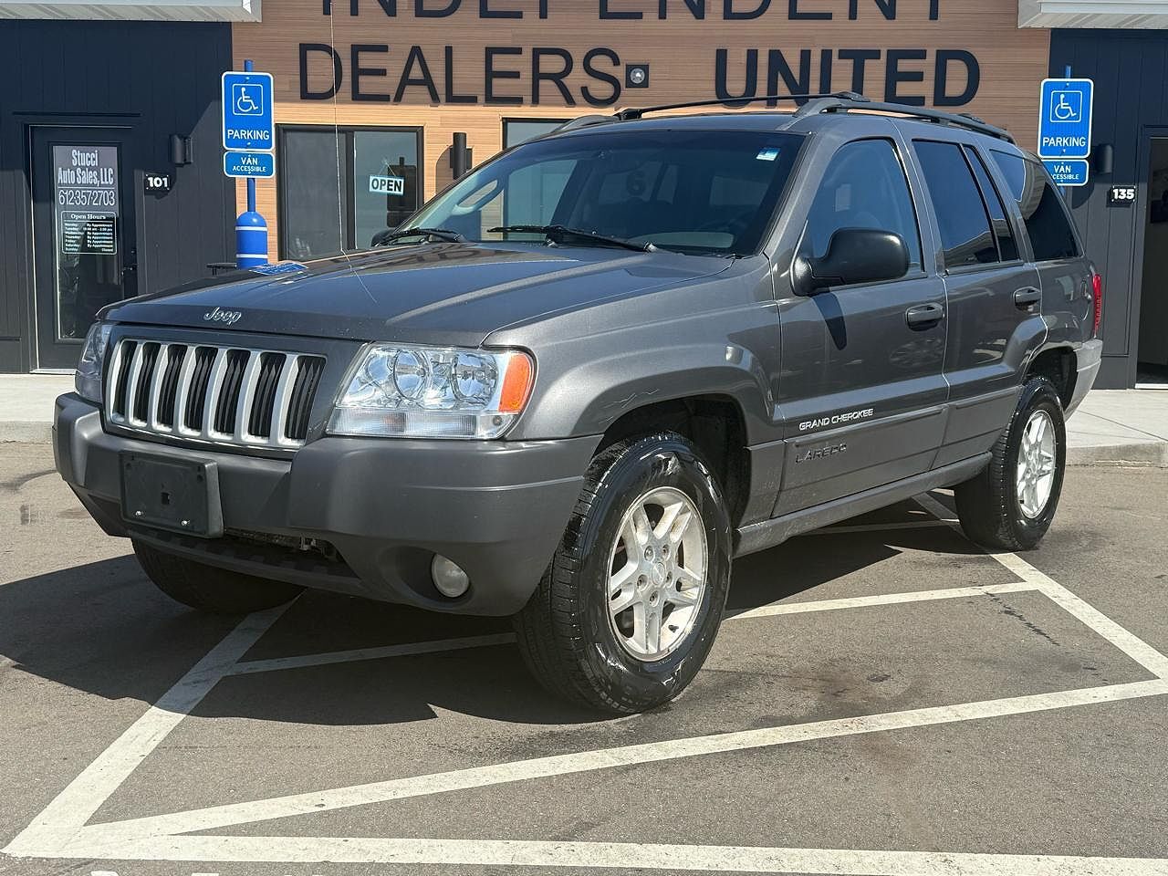 2004 JEEP Grand Cherokee