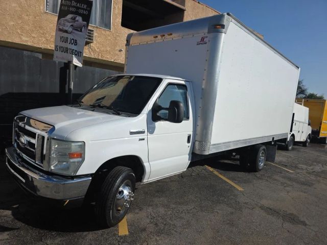 2014 FORD E-350