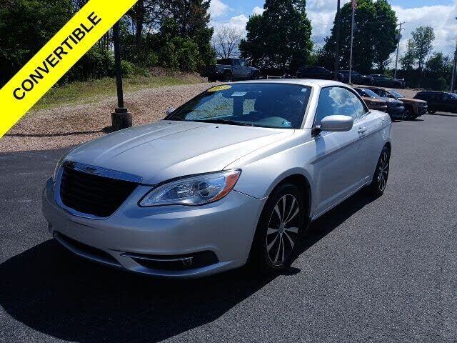 2012 CHRYSLER 200