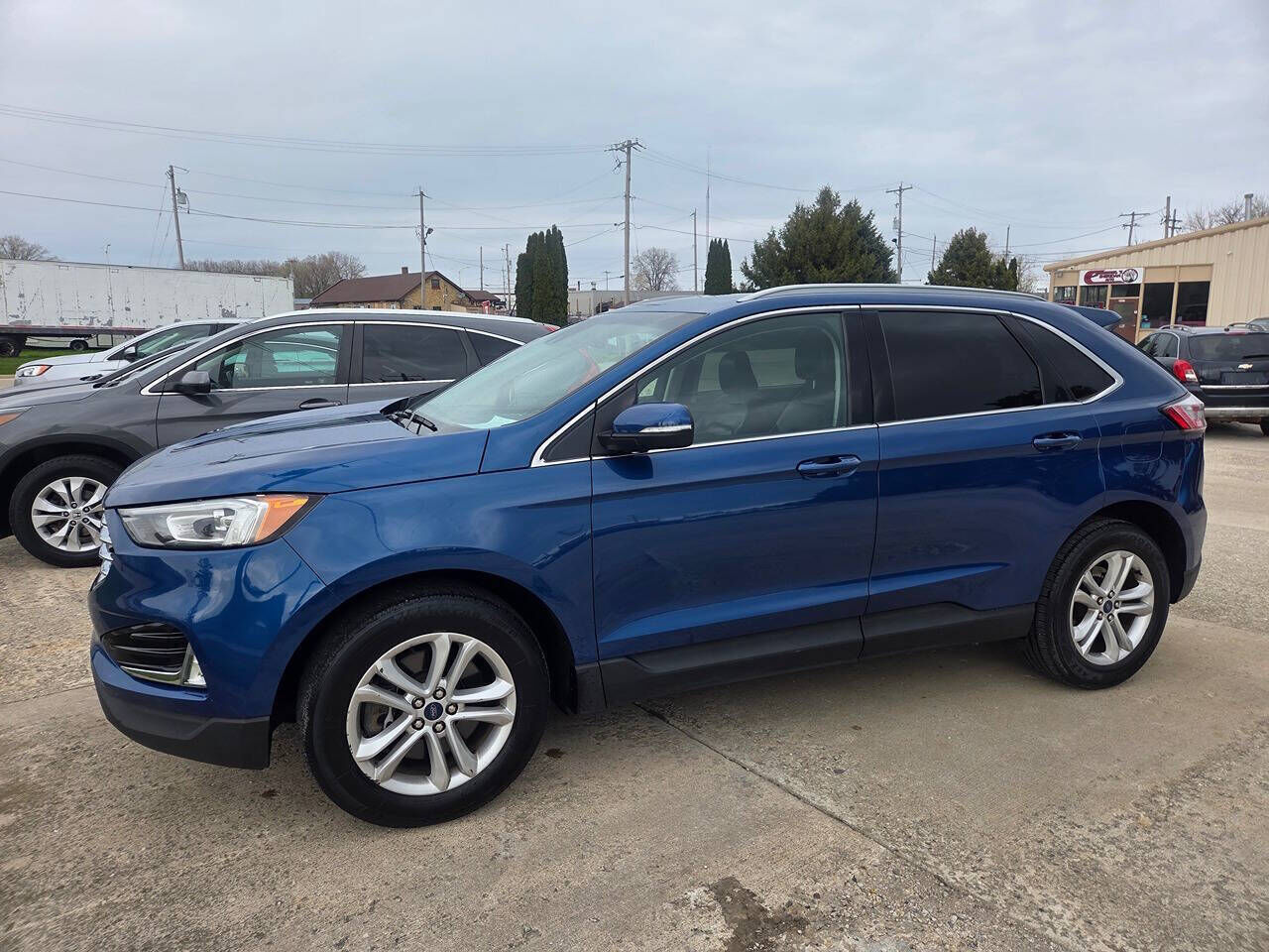 2020 FORD Edge