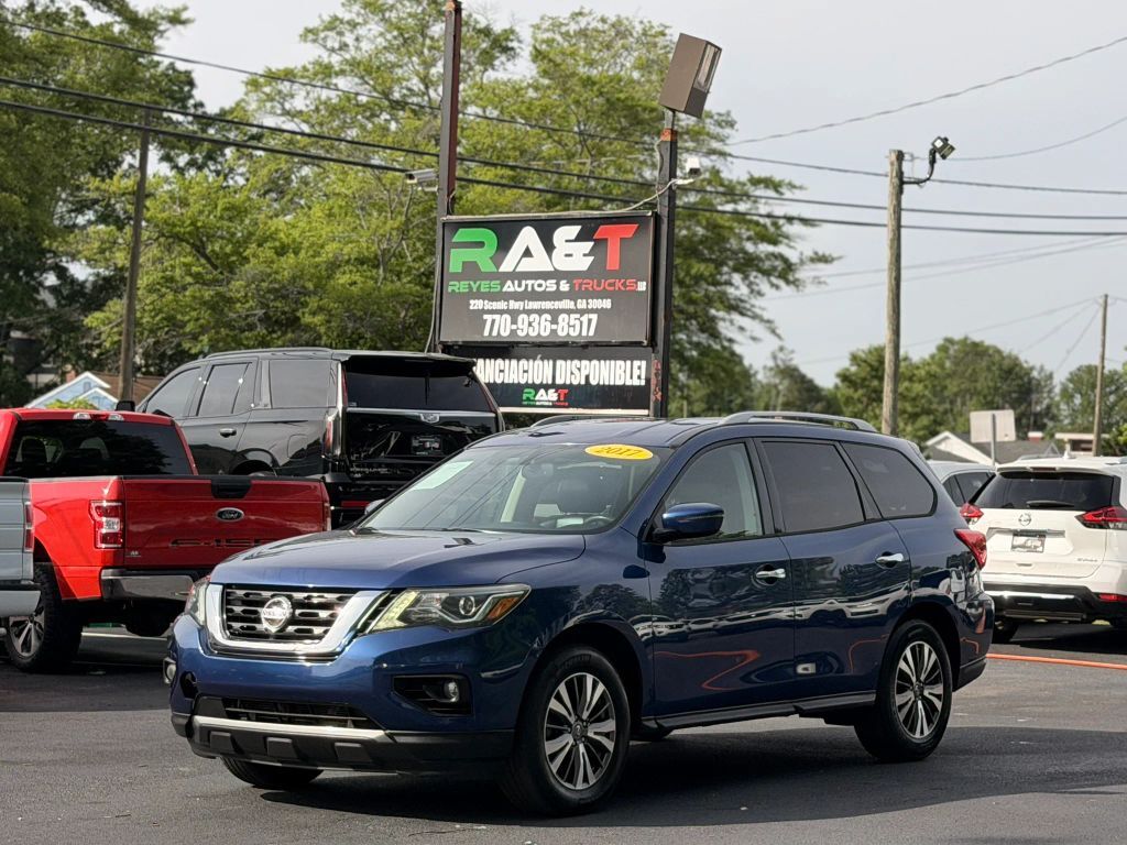 2017 NISSAN Pathfinder