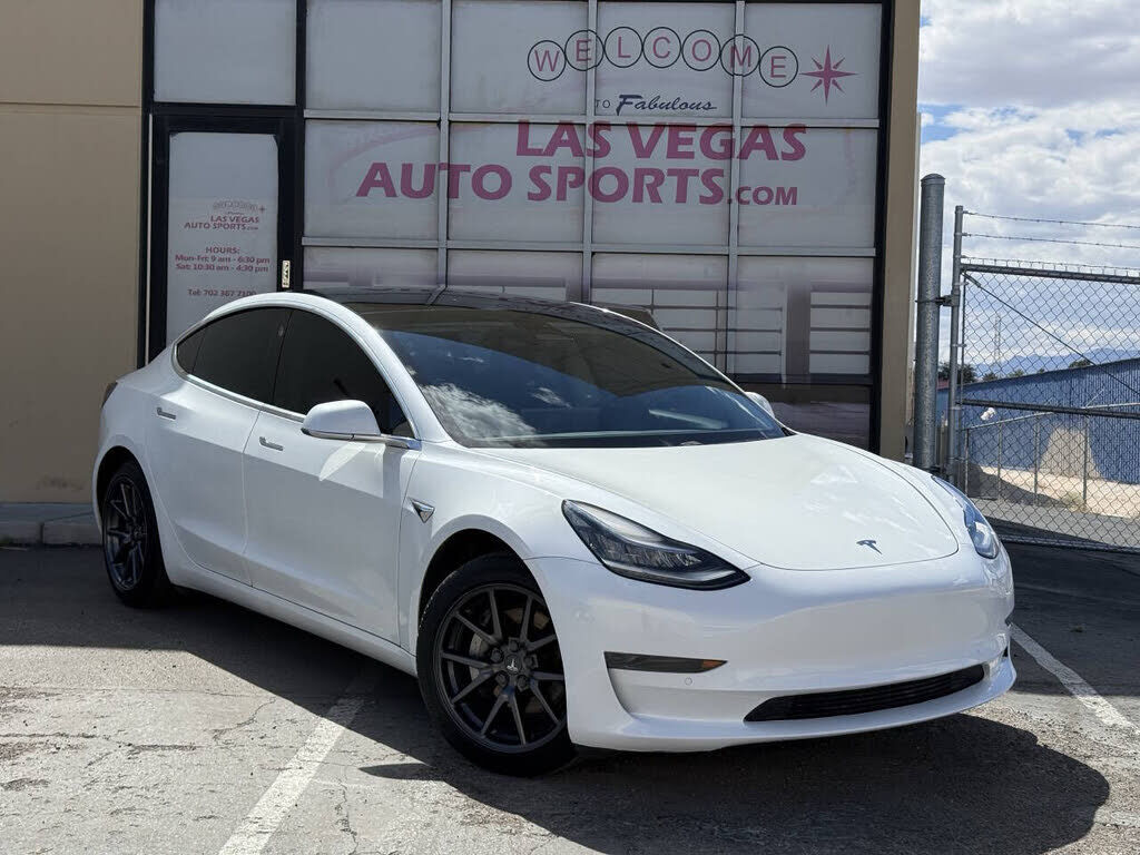 2020 TESLA Model 3