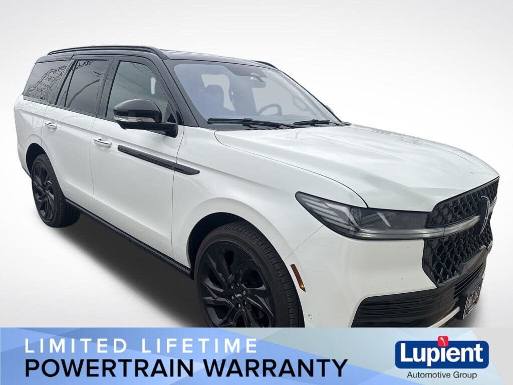 2025 LINCOLN Navigator