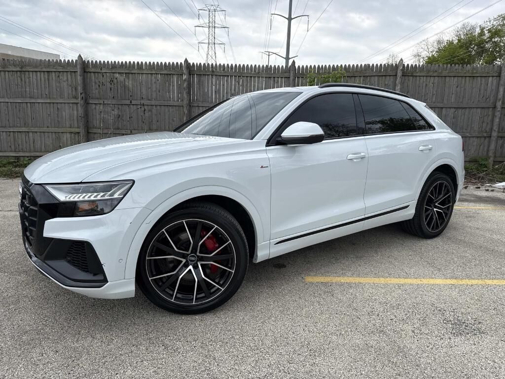 2021 AUDI Q8