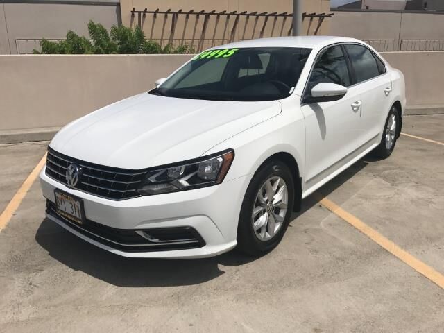 2016 VOLKSWAGEN Passat