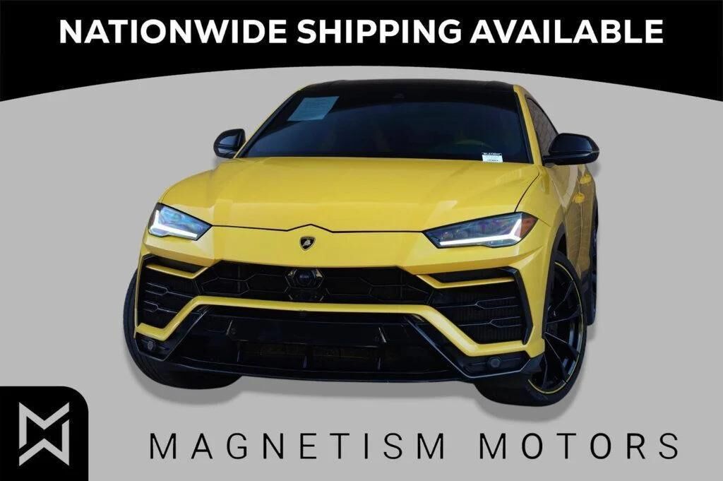 2021 LAMBORGHINI URUS