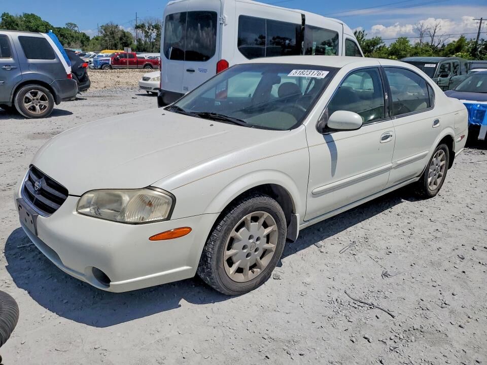 2001 NISSAN Maxima