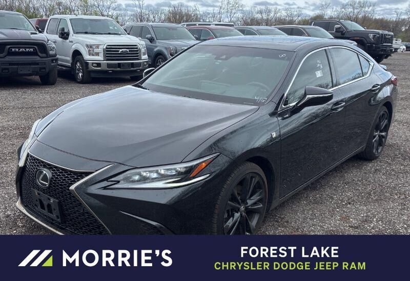 2022 LEXUS ES