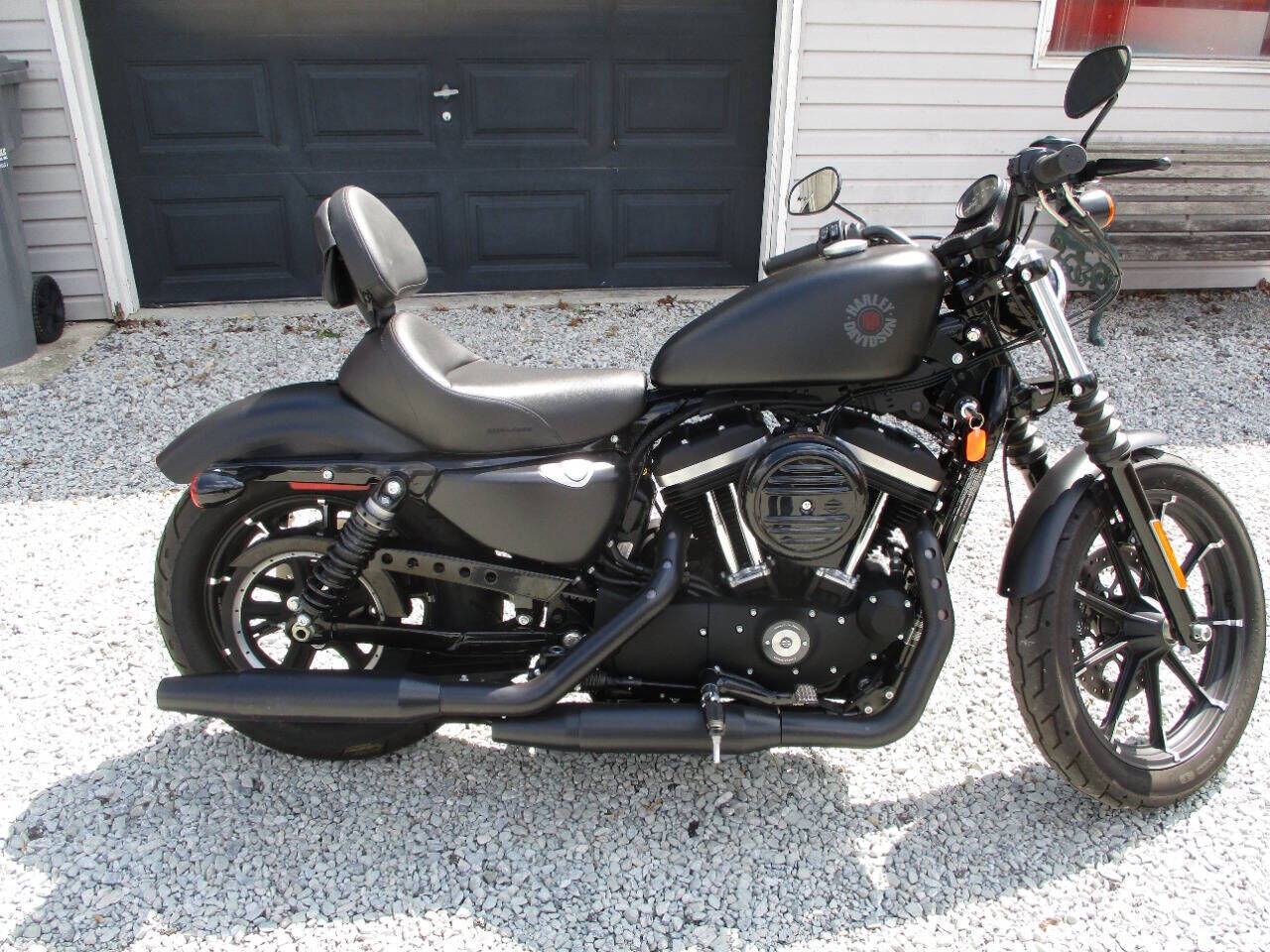 2022 HARLEY DAVIDSON Iron 883