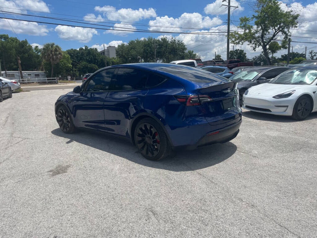 2022 TESLA Model Y