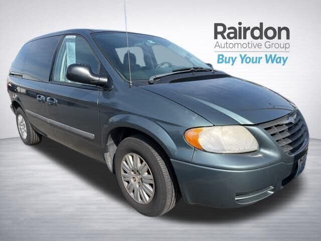 2006 CHRYSLER Town and Country