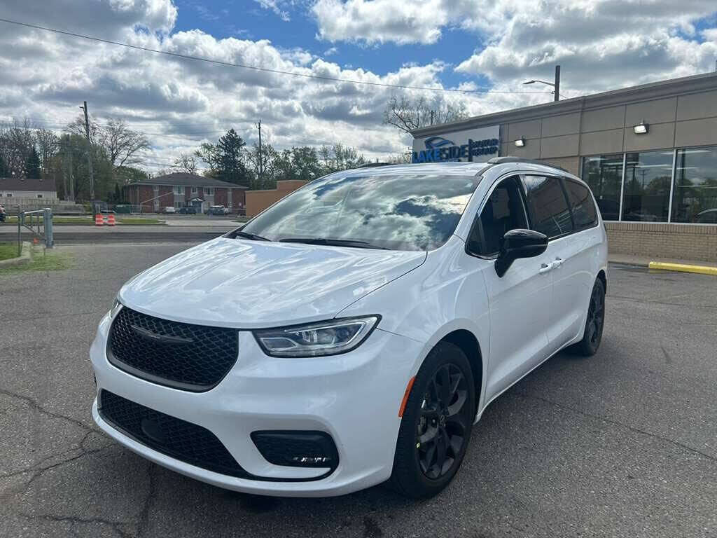 2026 CHRYSLER Pacifica