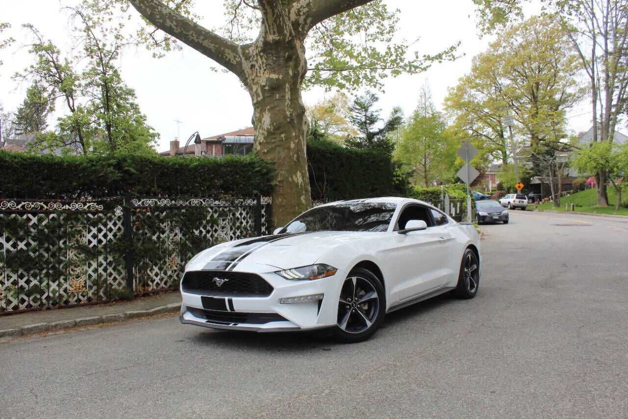 2020 FORD Mustang