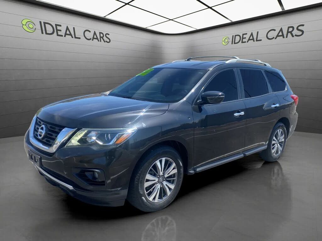 2017 NISSAN Pathfinder