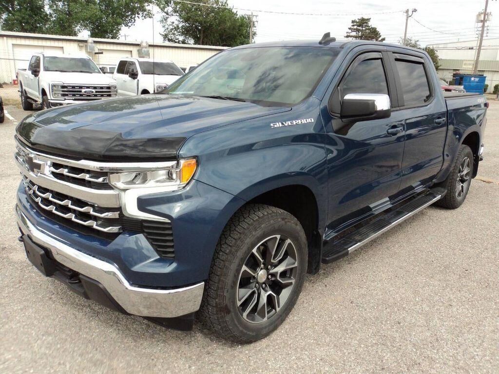 2024 CHEVROLET Silverado