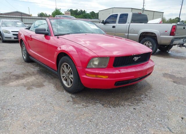 2005 FORD Mustang