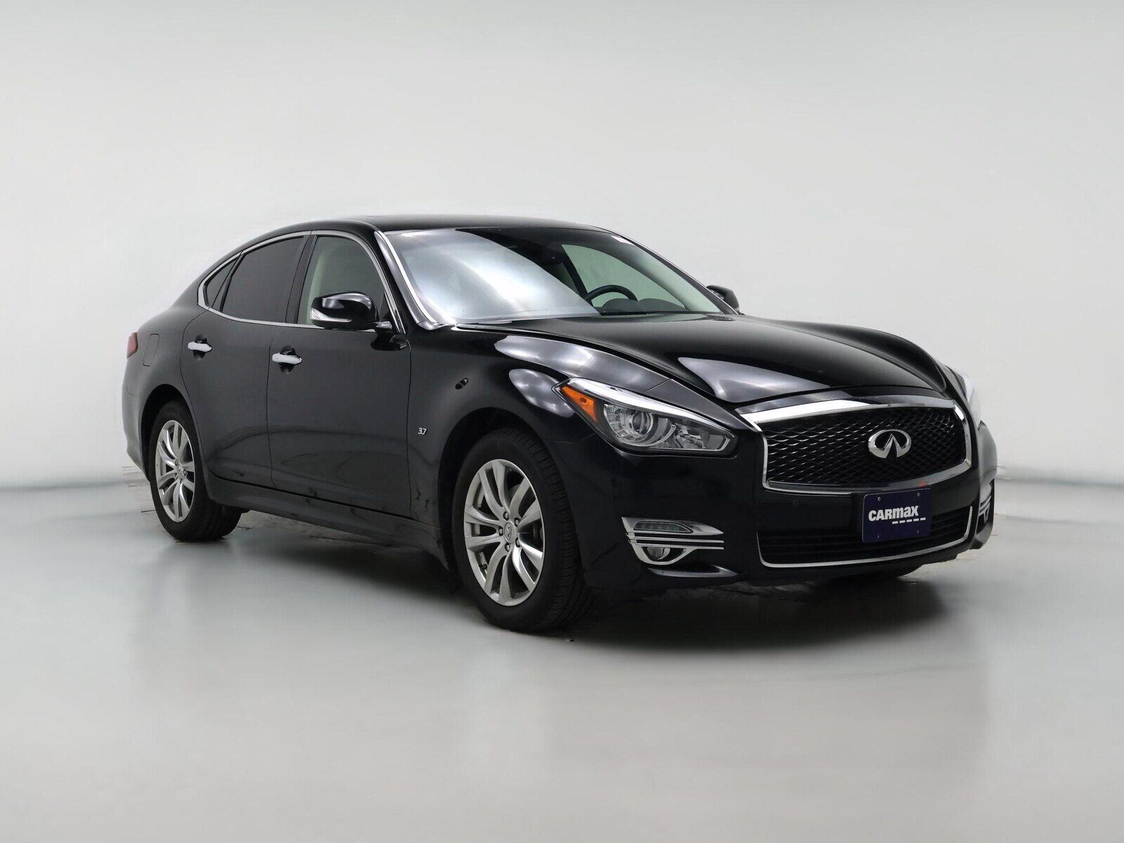 2015 INFINITI Q70