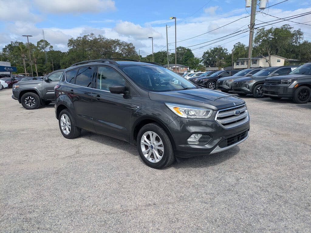 2018 FORD Escape