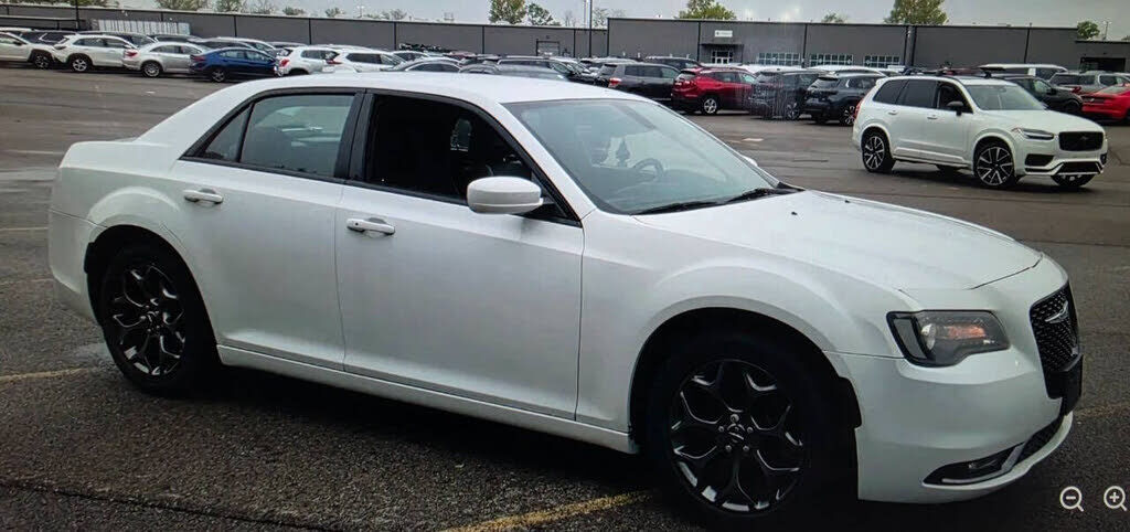 2016 CHRYSLER 300