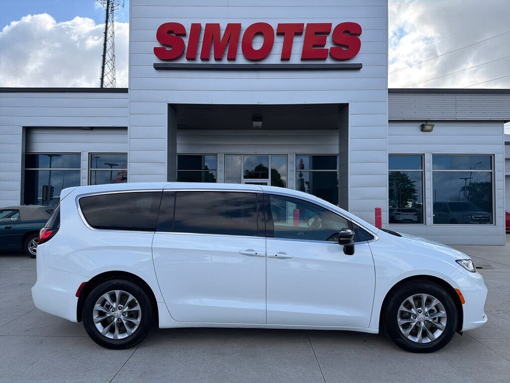 2026 CHRYSLER Pacifica