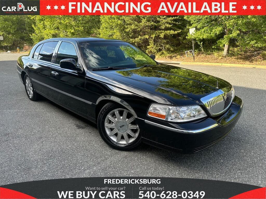 2009 LINCOLN Town Car